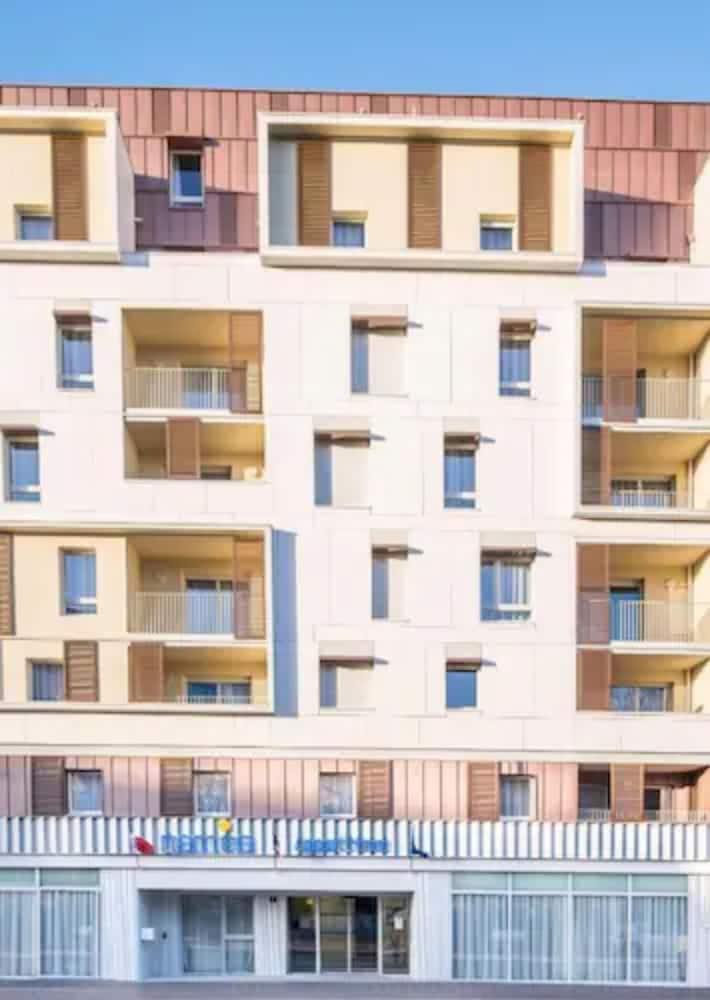 Nemea Appart Hotel Quai Victor Tours Centre Exterior photo